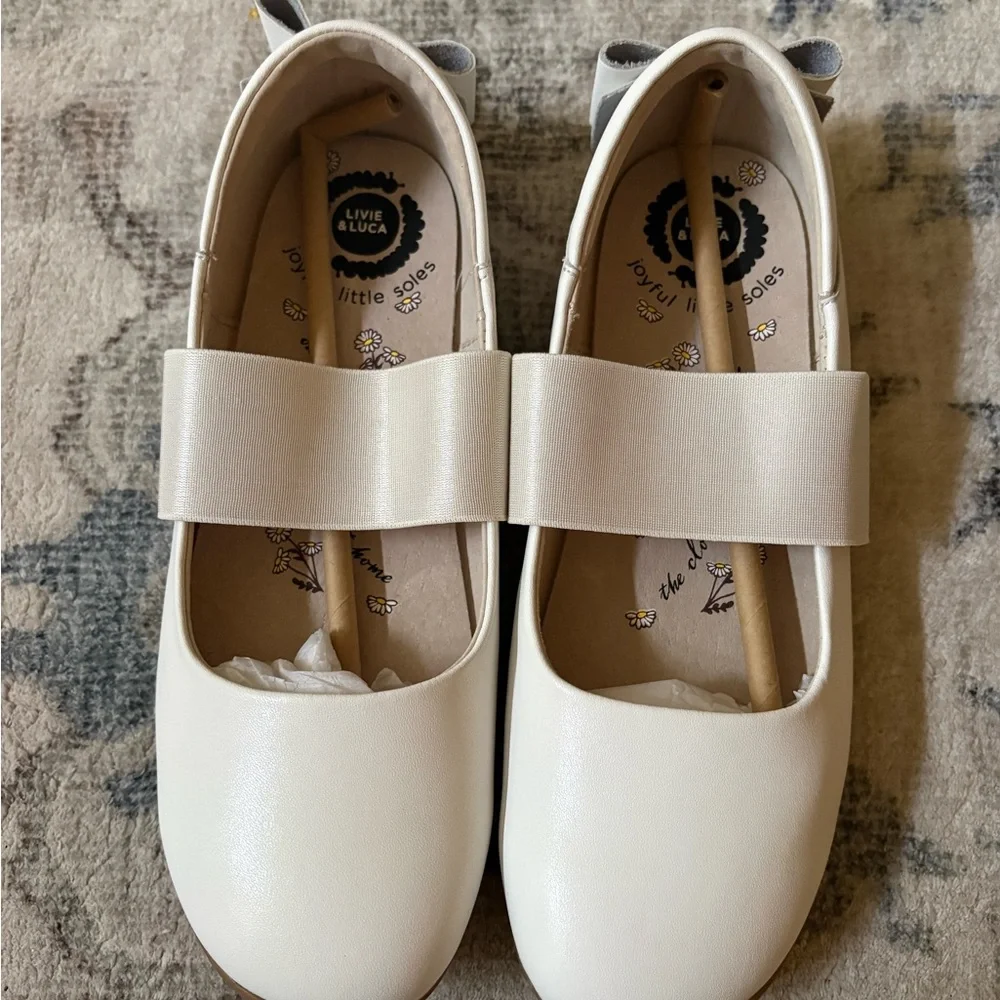 Livid & Luca White Bow Shoes